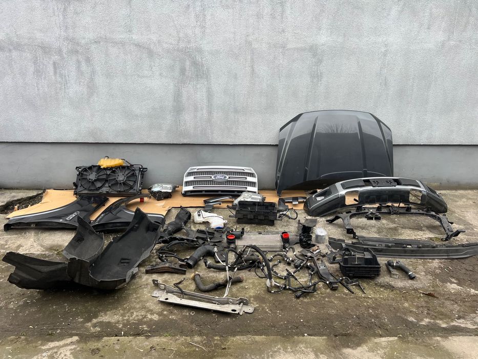 Ford F150 5.0 Platinum kompletny przód maska zderzak  xenon chłodnice