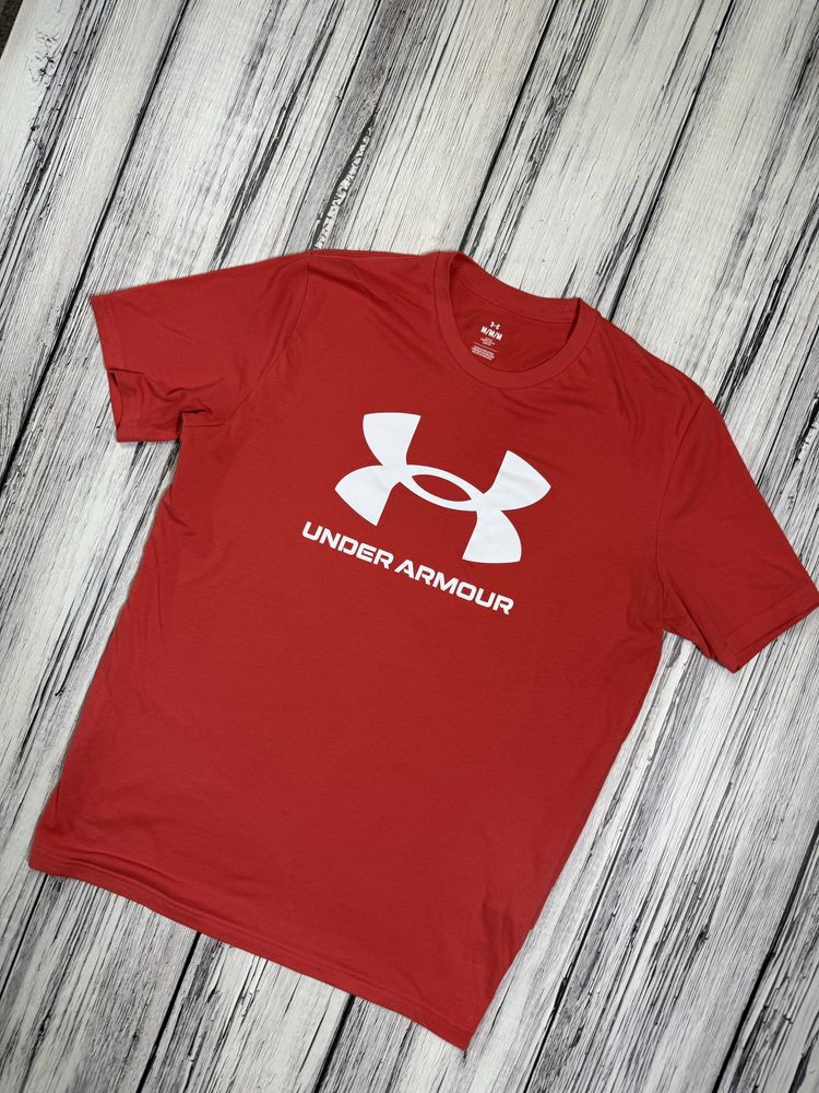 Under Armour футболка оригинал М размер мужская