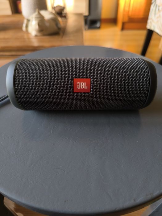 Coluna Bluetooth JBL Flip Essencial