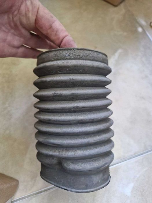 Пыльник амортизатора передний 22784559 на Cadillac та інші авто GM