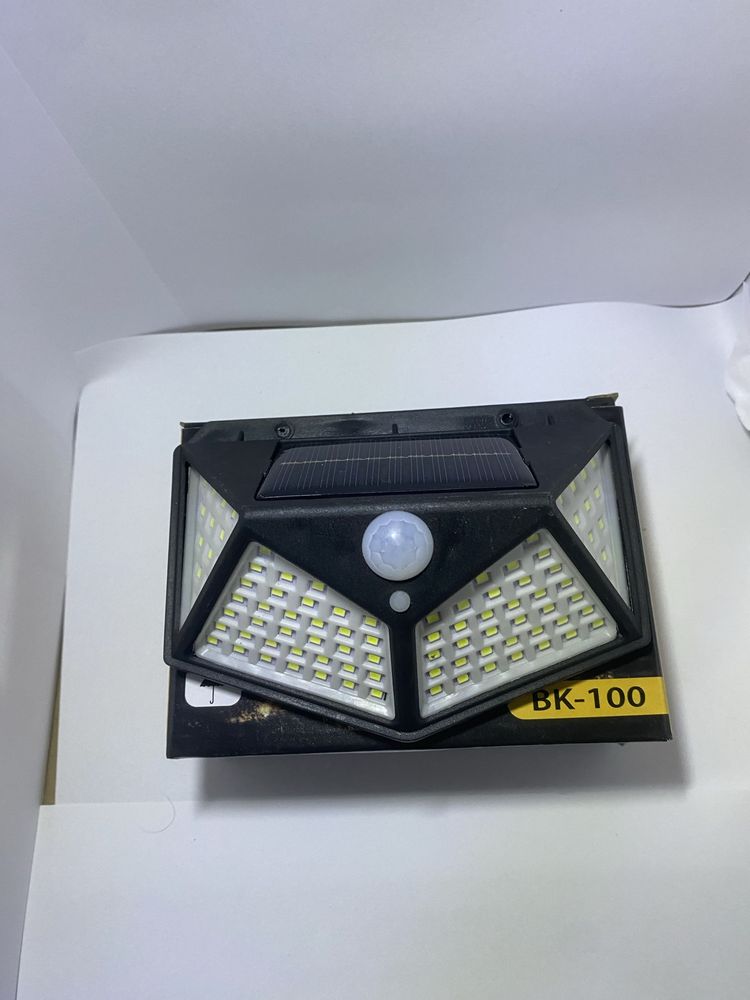 Lampa ogrodowa na solar