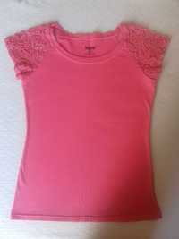 Dziewczęca różowa bluzka z koronkowymi rękawkami r.158