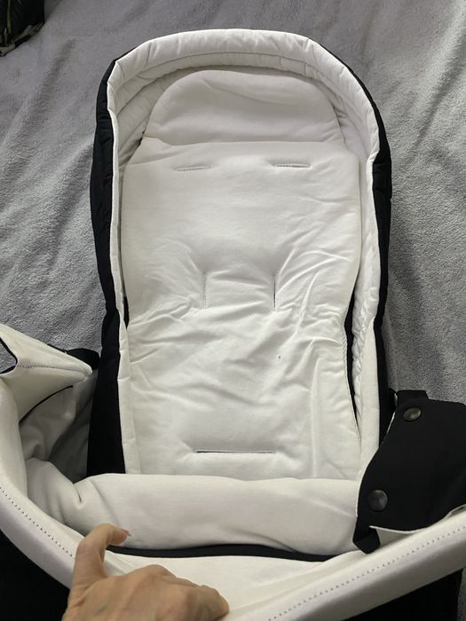 Sprzedam NOWY śpiworek Platinum Lite Cot Cybex pasuje do Priam Mios