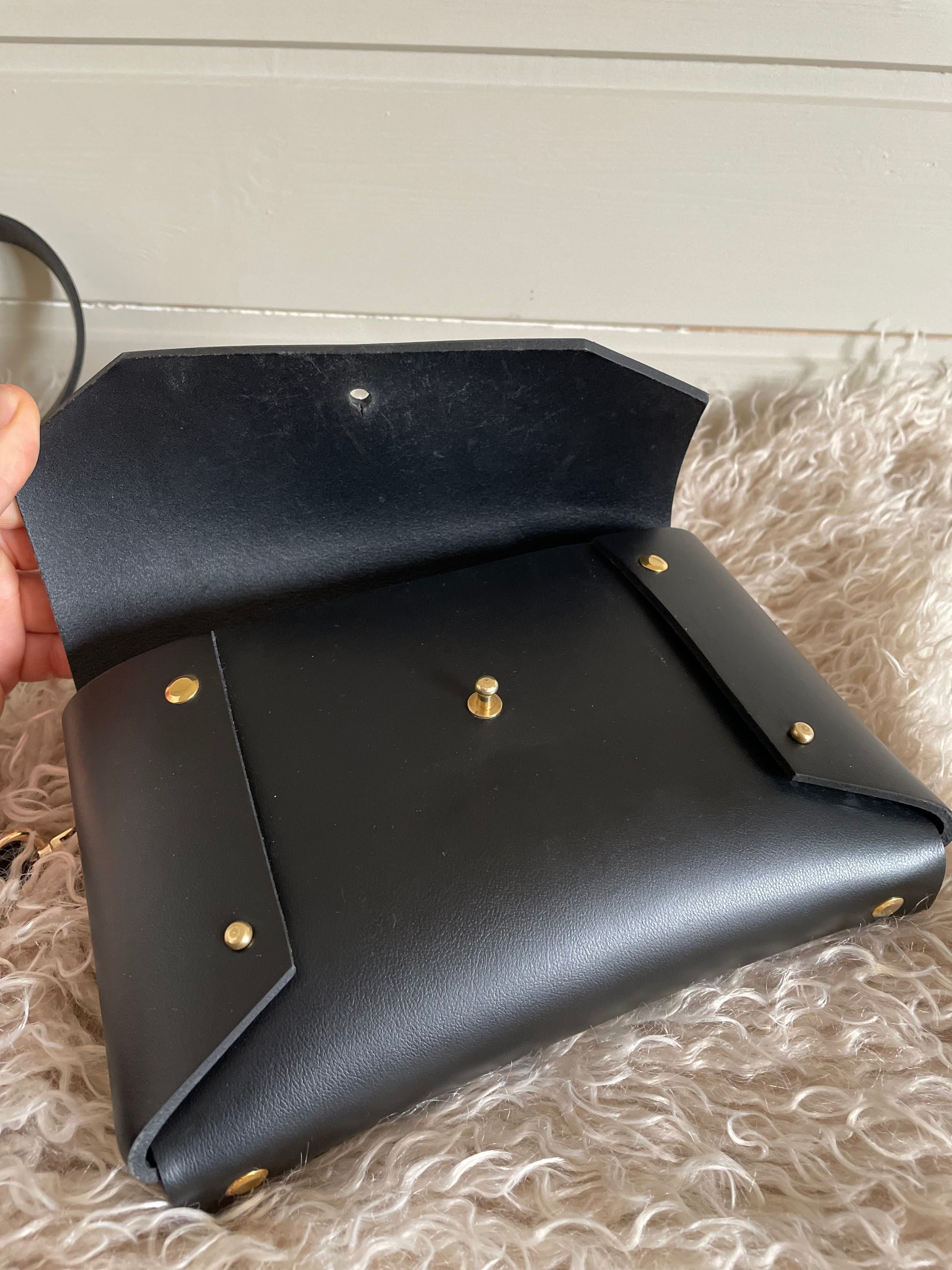 Torebka skórzana ze skóry naturalnej - Belt bag Przywara i Strzałka