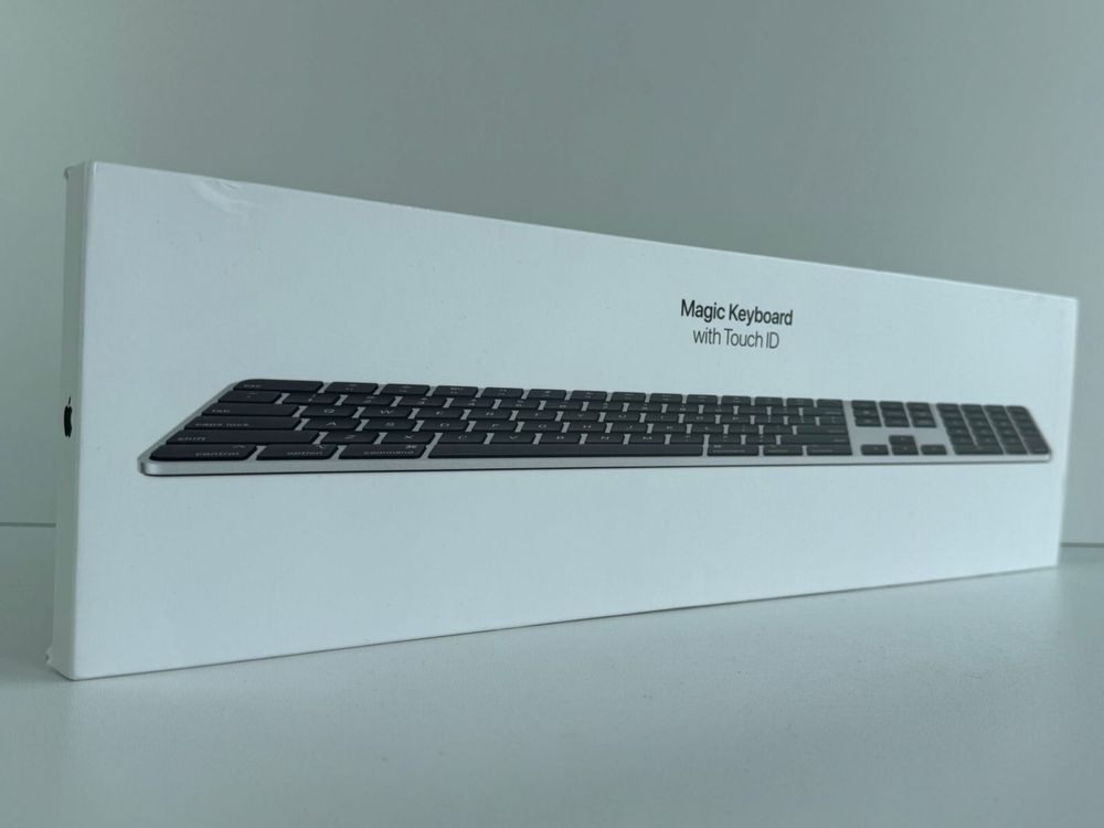Клавіатура Apple Magic Keyboard with Touch ID Numeric Keypad MMMR3T