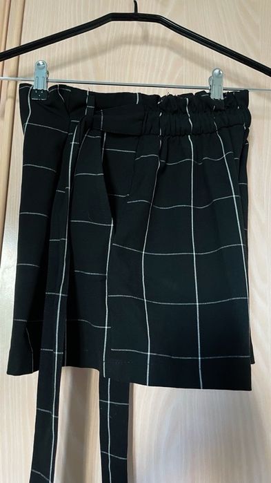 Шорти в клітку на високій посадці, на гумці