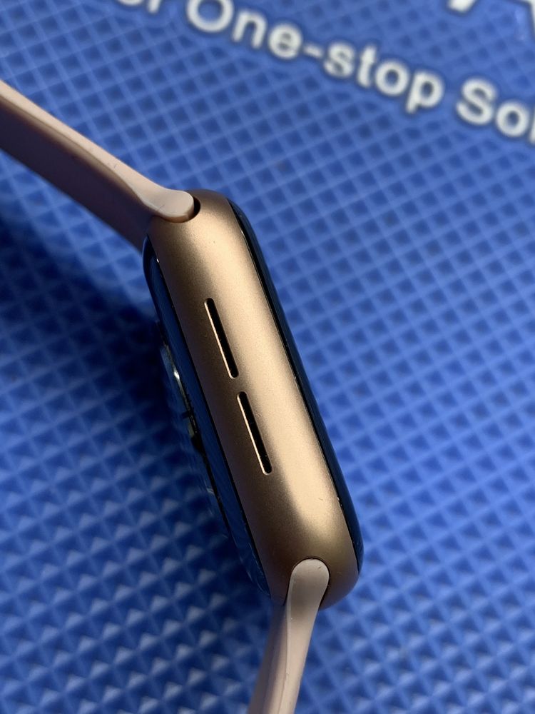 Оригінальні Apple watch series 4 40 mm rose gold
