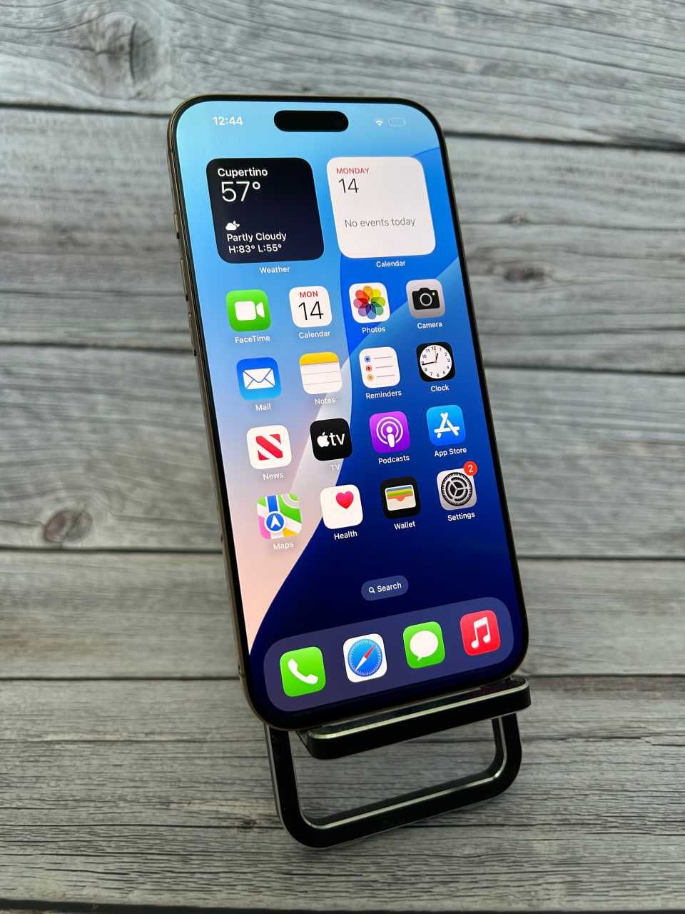 IPhone 16 pro max gold 256gb!!NEVERLOCK!Є пляма.Батарея 100% 80 циклів