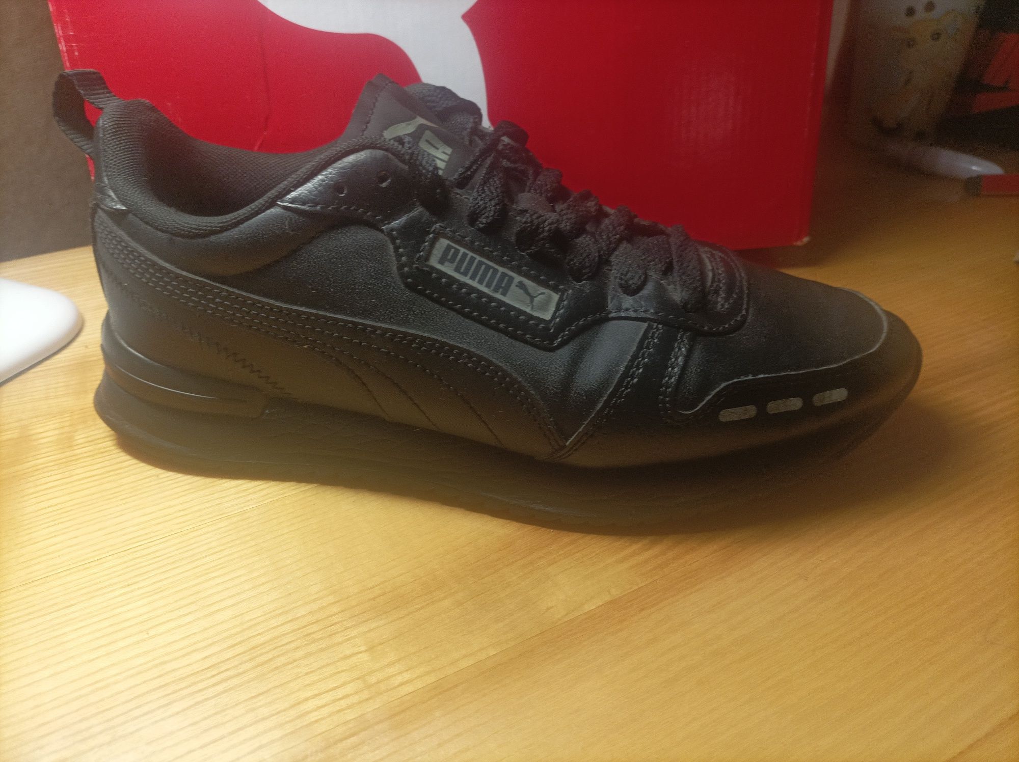 Кросівки Puma R78 SL розмір 41 26.5см стелька