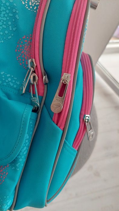 Рюкзак школьный для девочки yes в отличном состоянии