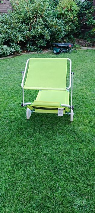 Leżak składany na kółkach jak nowy