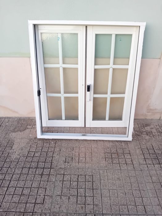 4 portas e 1 janela aluminio vidro duplo