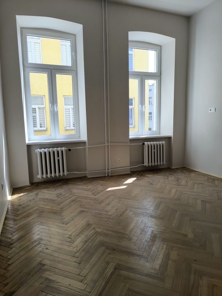 2 pokoje prywatna kamienica z miejskim ogrzewaniem