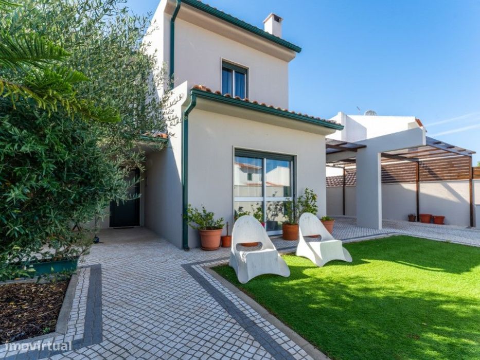 Moradia com 3 quartos em bairro residencial da Nazaré
