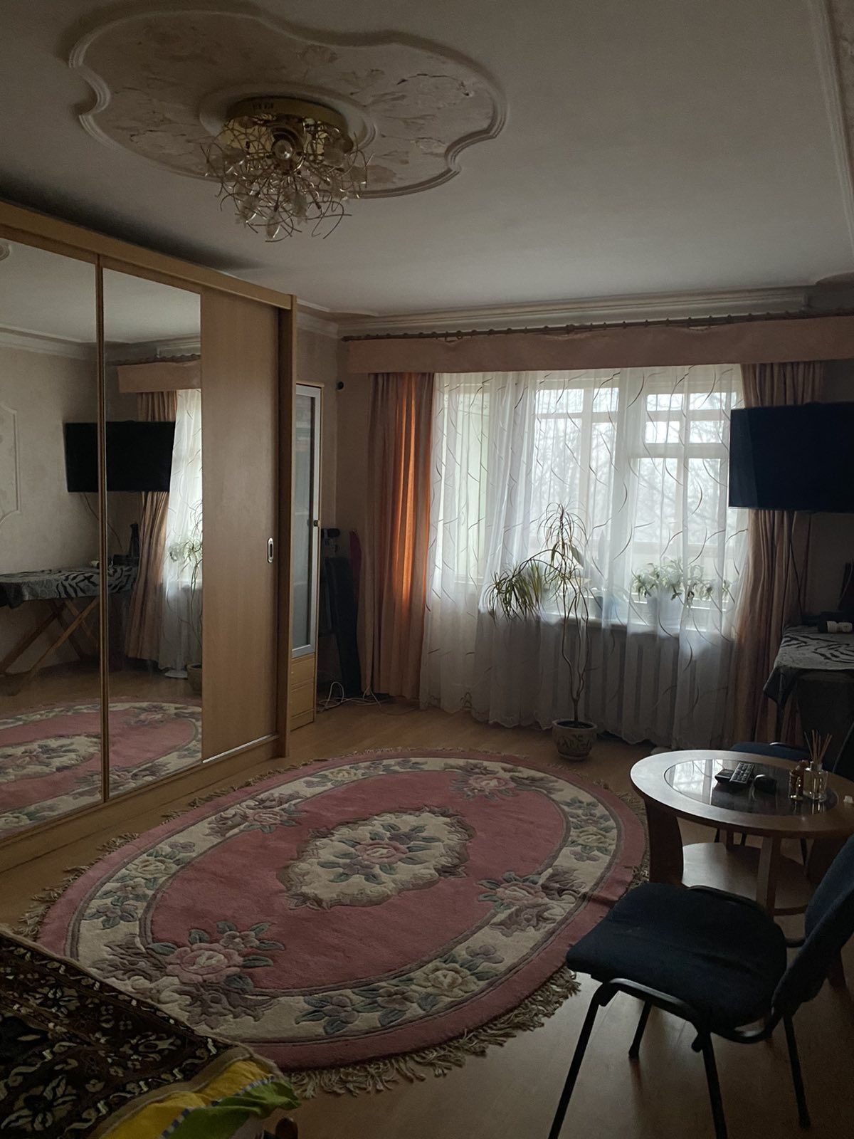 Сдам 1-кв на пр.А.Поля 3/9 кирпич 10500