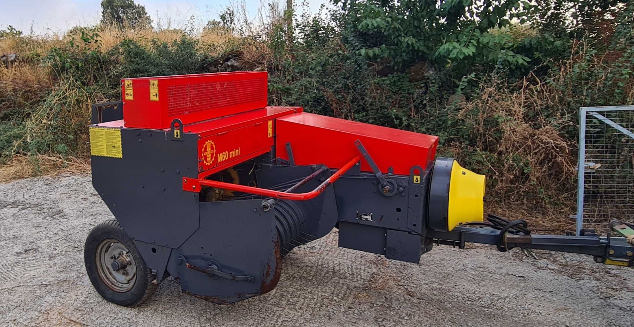 Enfardadeira abriatta m60 mini