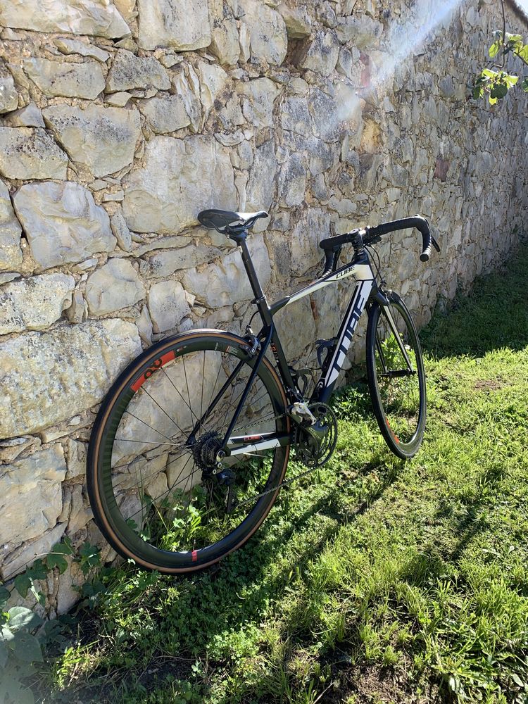 Cube Attain Race M Full Carbon