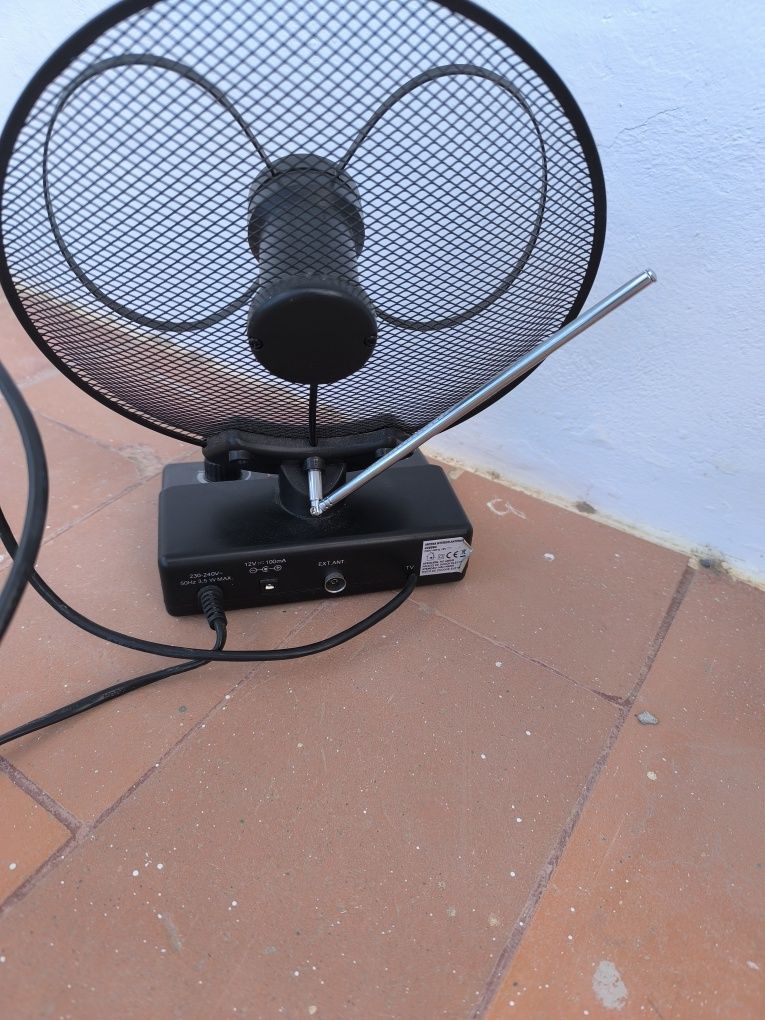 Antena TV interior