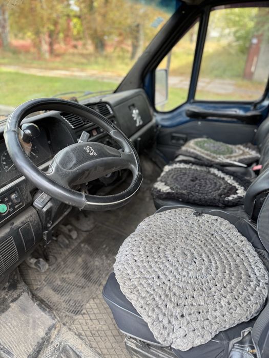 Peugeot Boxer дизель грузовик