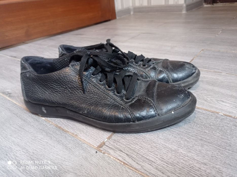 Кросівки , туфлі, шкіряне взуття