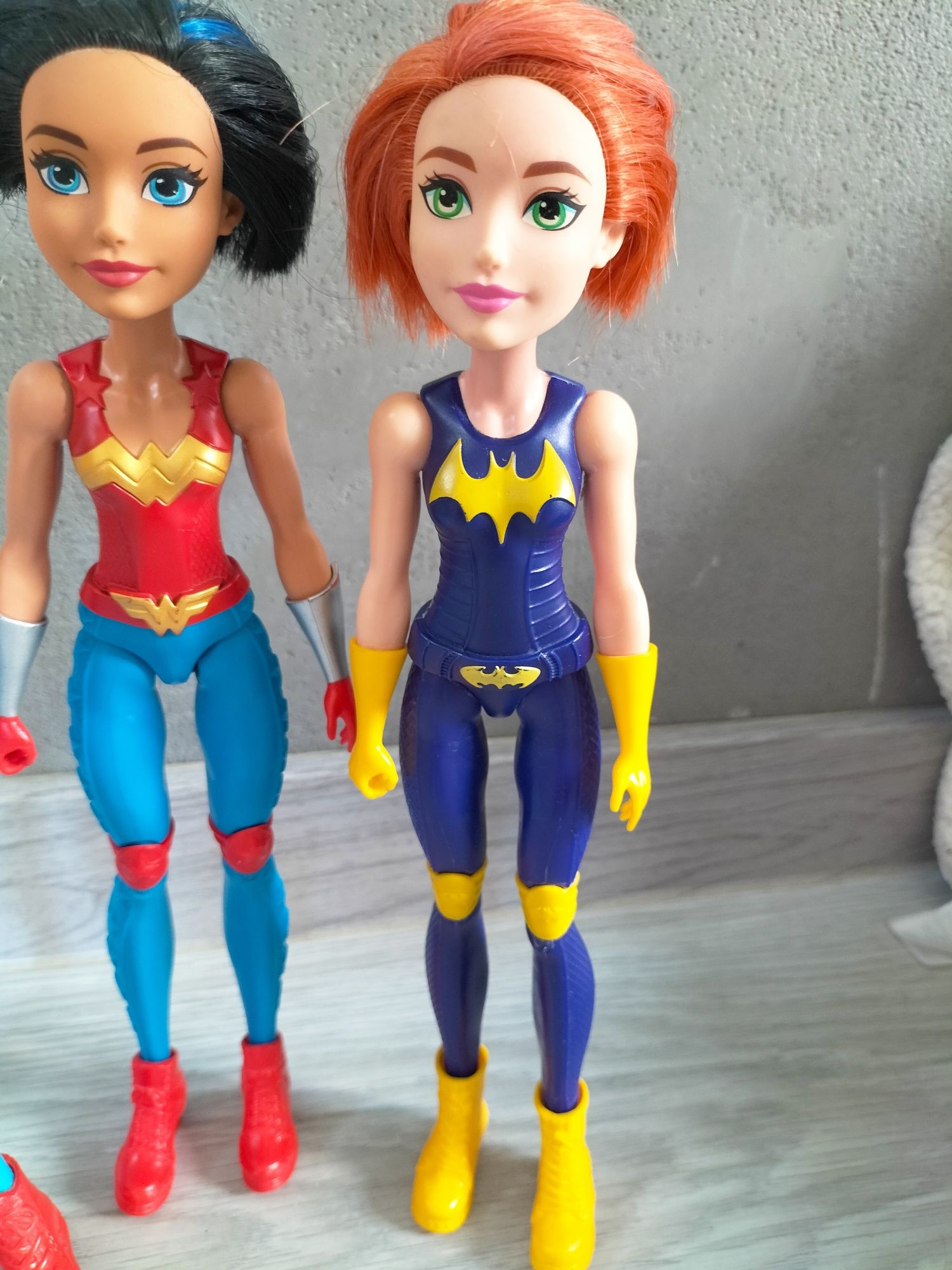 Zestaw lalek superbohaterki Bad Girl Wonder Woman Super Girl