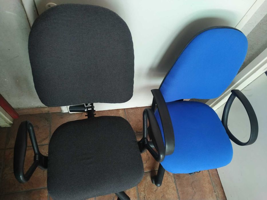 компьютерное офисное кресло новая велюровая обивка