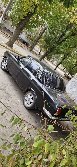 Газ Волга 2410 люкс))