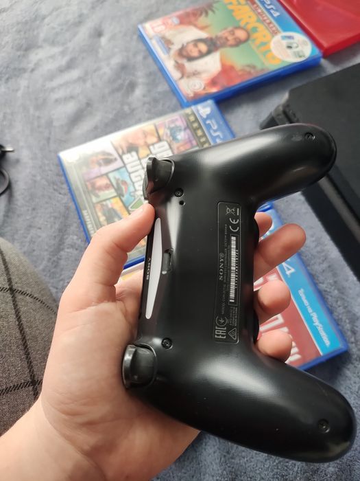 Продам пс 4 слім на 1 ТБ   у ідеальному стані