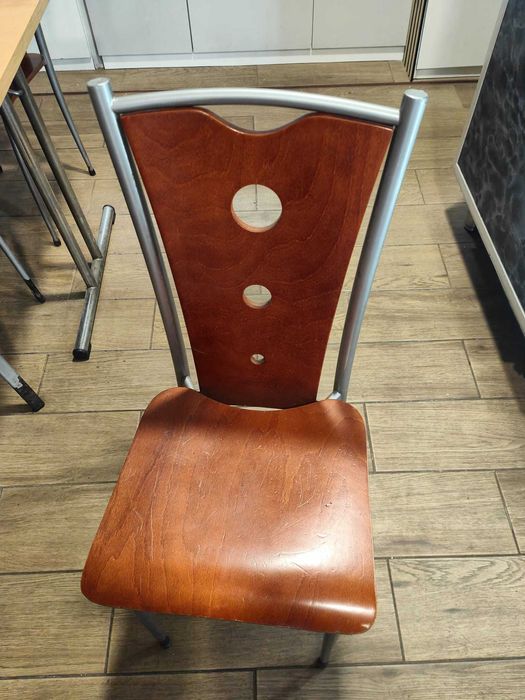 26 Cadeiras - Usadas em bom estado