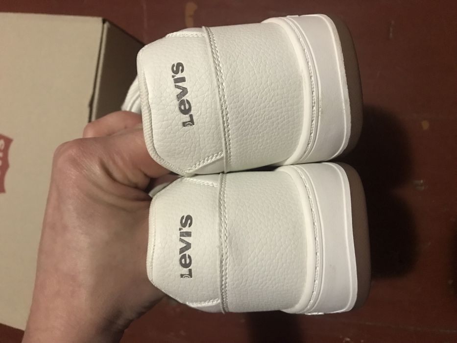 Кросівки levis (45р.) шкіра. Оригінал