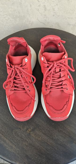 Кроссовки Zara летние