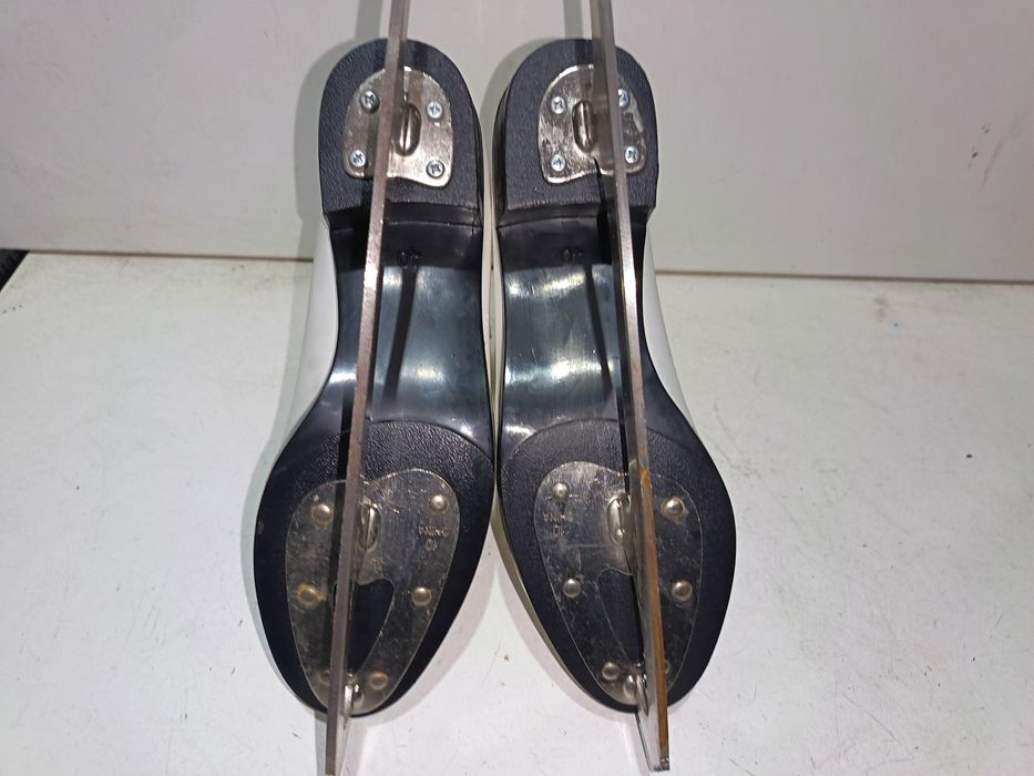 Łyżwy figurowe TREX damskie skóra rozmiar 40