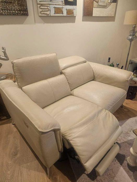 Oportunidade Sofá pele elétrico