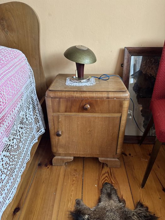 Komplet mebli do sylialni. 2xszafka nocna i łóżko vintage prl