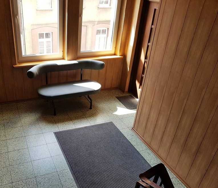Lokal użytkowy 55 m² Centrum ul Wiosny Ludów 1 piętro