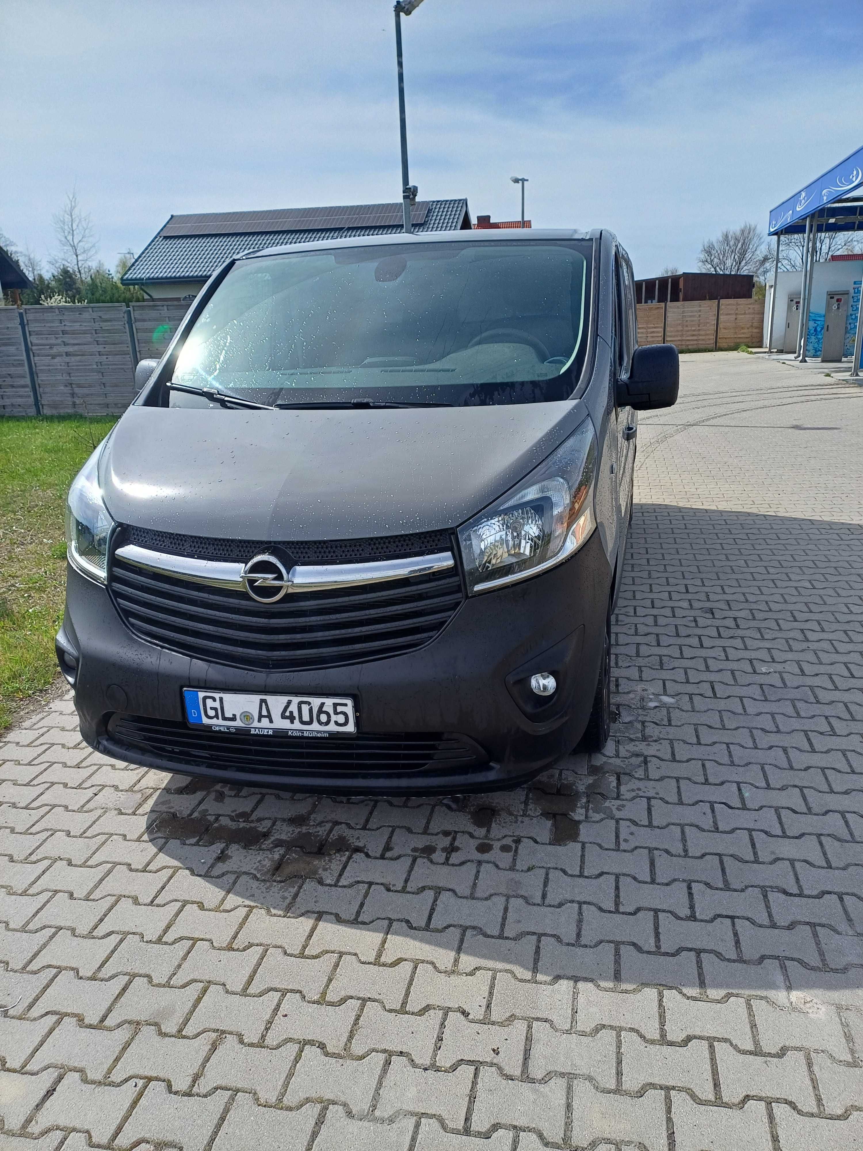 Opel Vivaro  145 KM .H1L2,  1 właściciel Bezwypadkowy