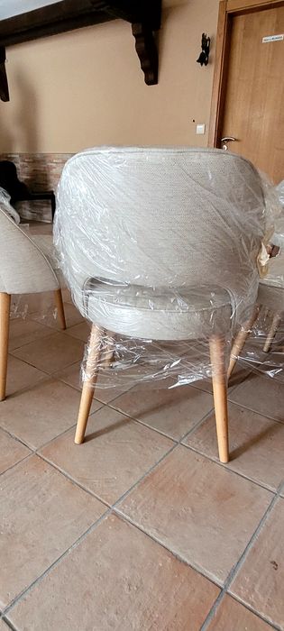 Cadeiras sala de jantar novas