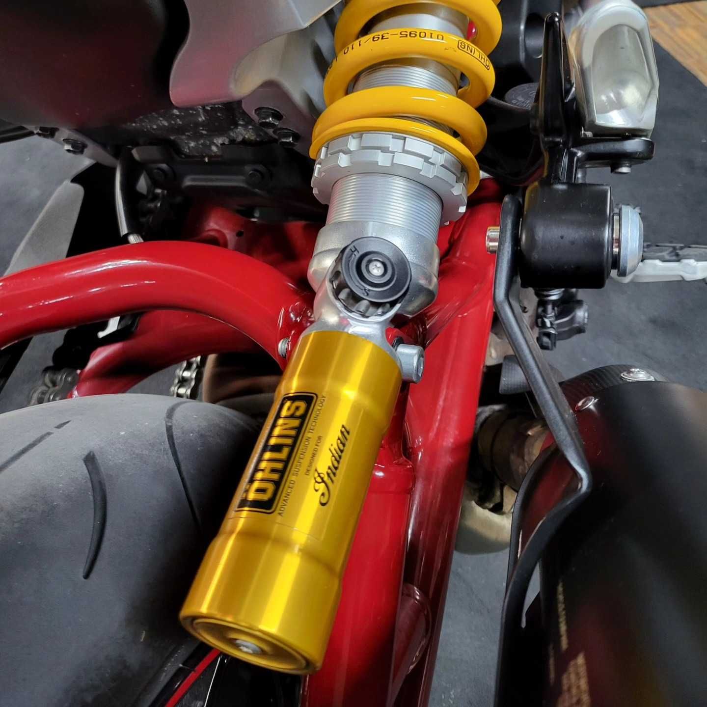 Indian FTR 1200 Carbon R
