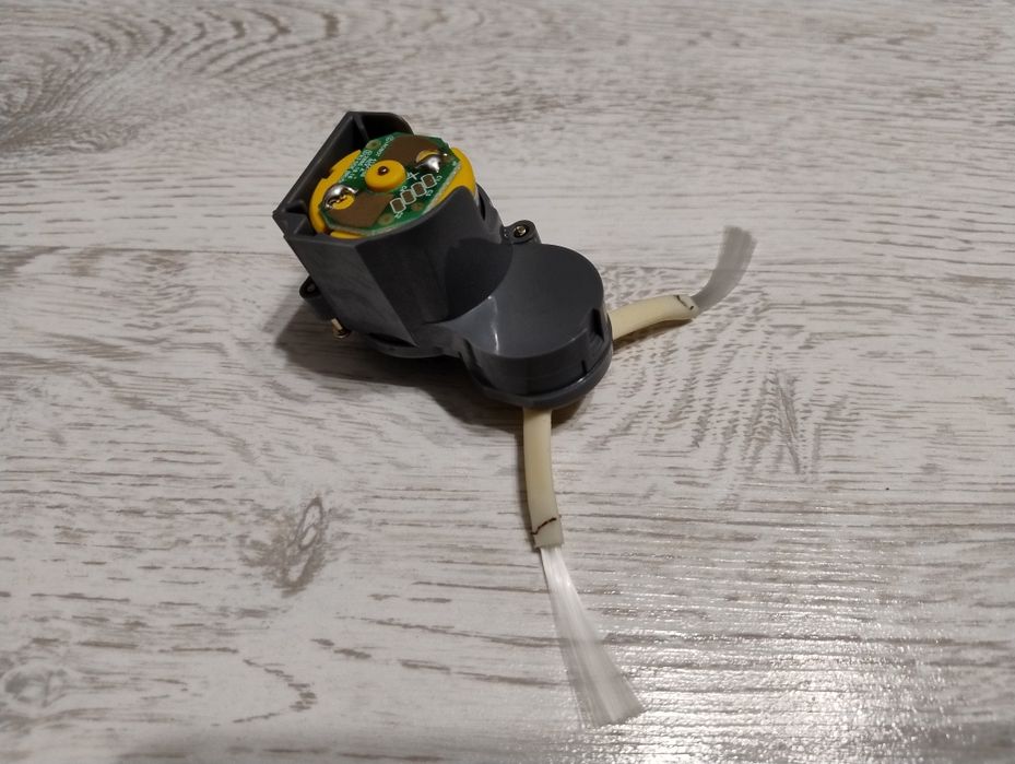 Moduł szczotki bocznej z Nową szczotką Irobot Roomba 605