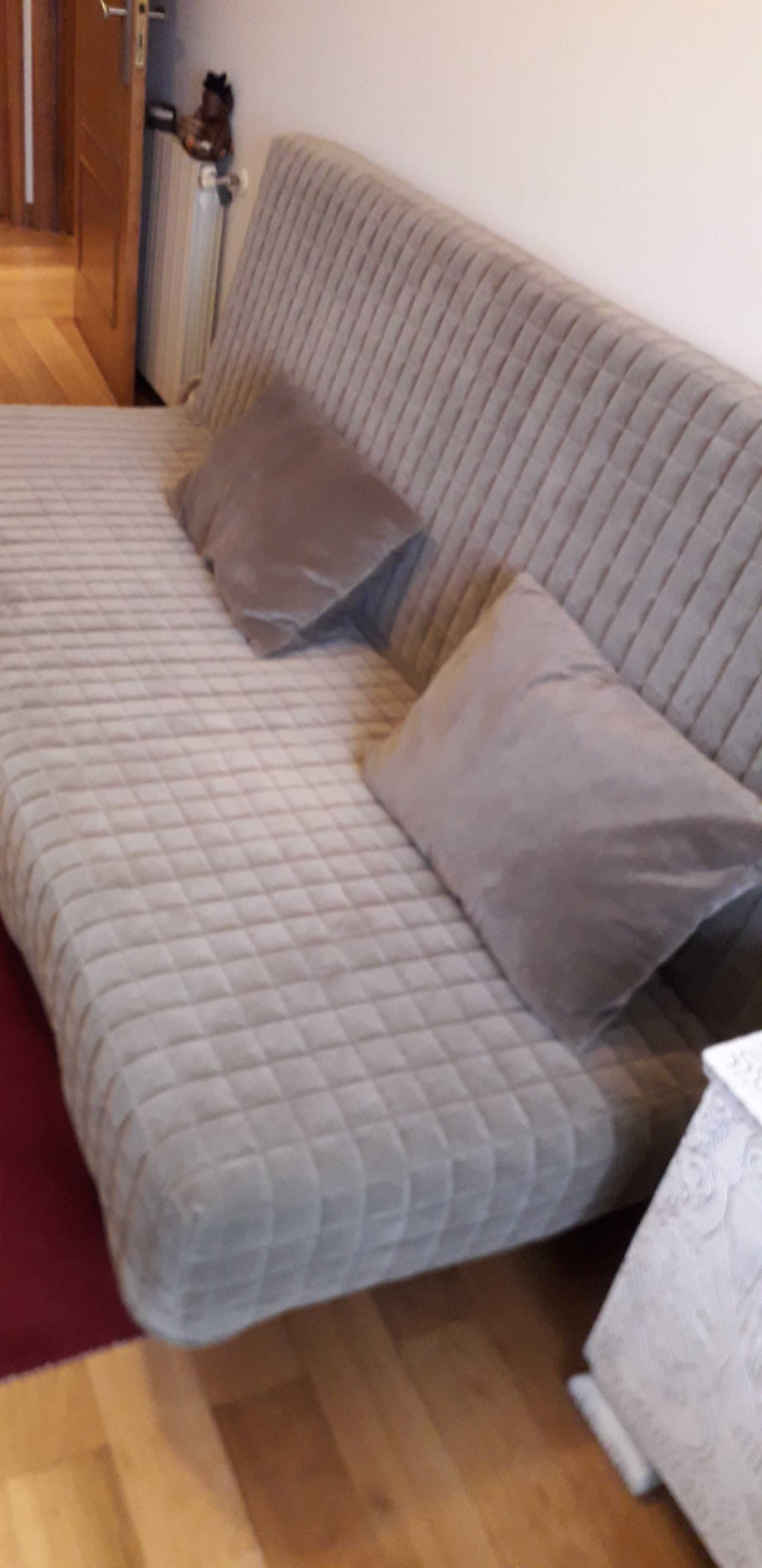 sofá cama Ikea com 2.05 m comprimento, como novo