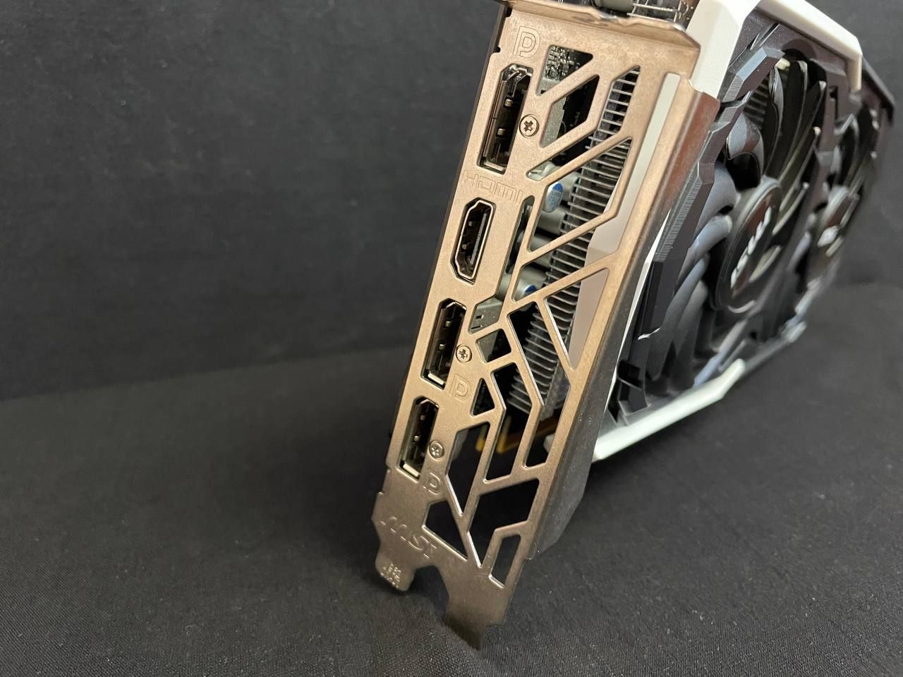 Видеокарта MSI Armor GTX 1660 6G OC