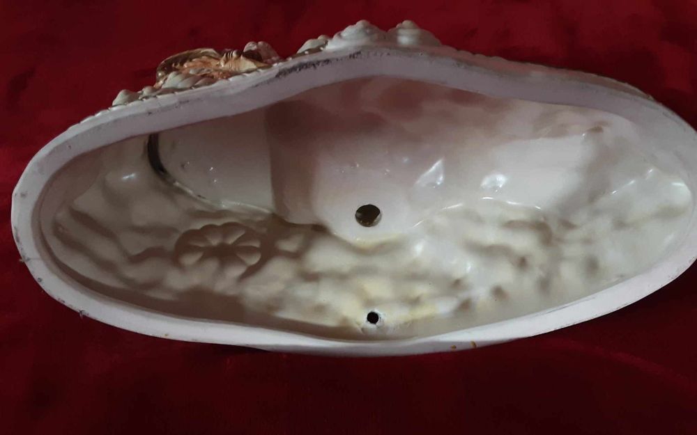 Estatueta grande em porcelana italiana