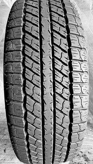 Шини Б/в 255.70.15с одна шт Goodyear