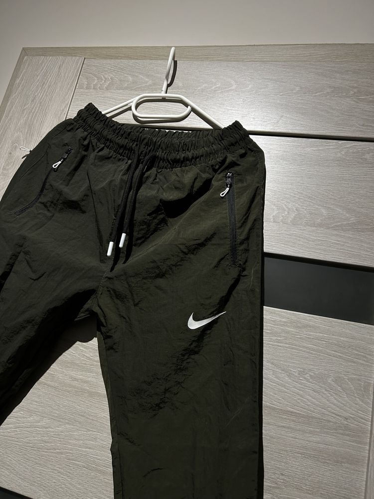 spodnie dresowe nike S