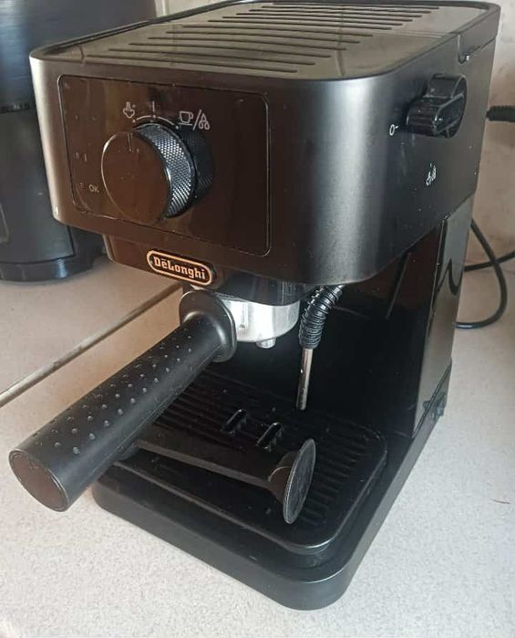 Ekspres do kawy Delonghi.  Sprzedam lub Zamienie