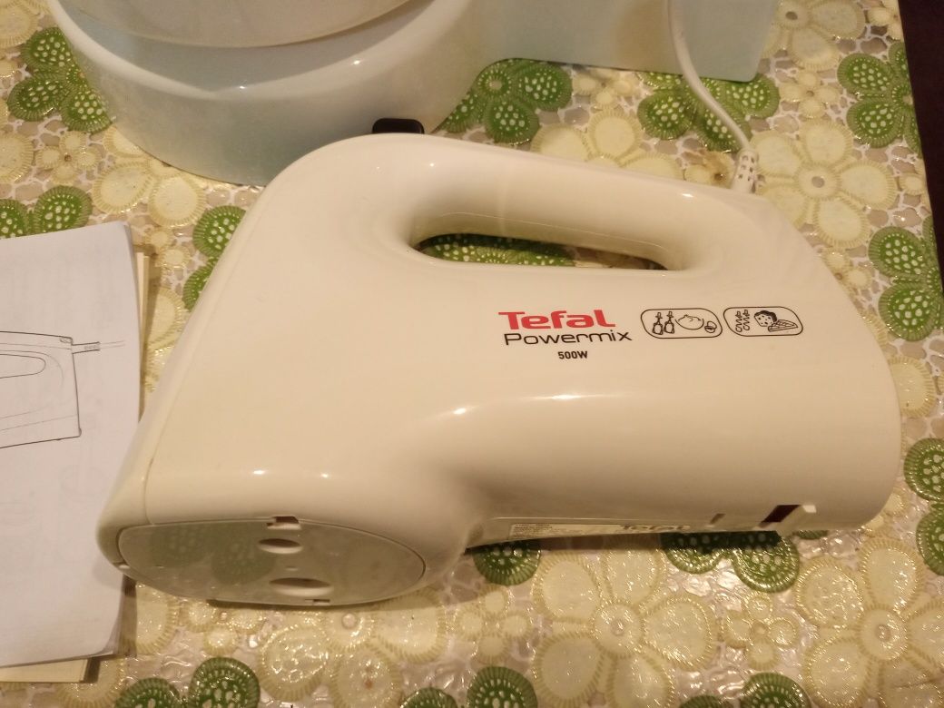 Миксер Tefal с крутящейся чашей