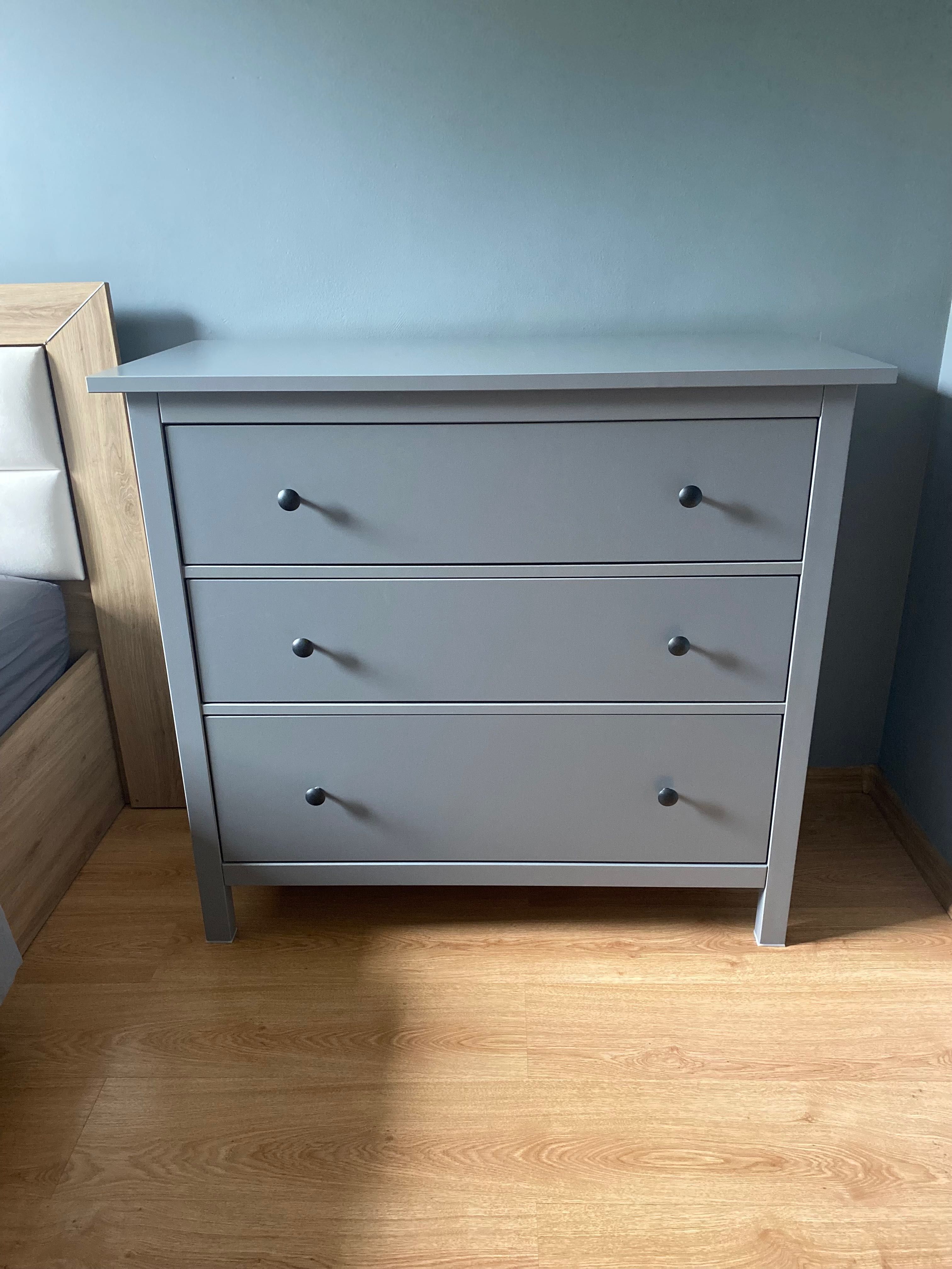 Komoda Hemnes IKEA