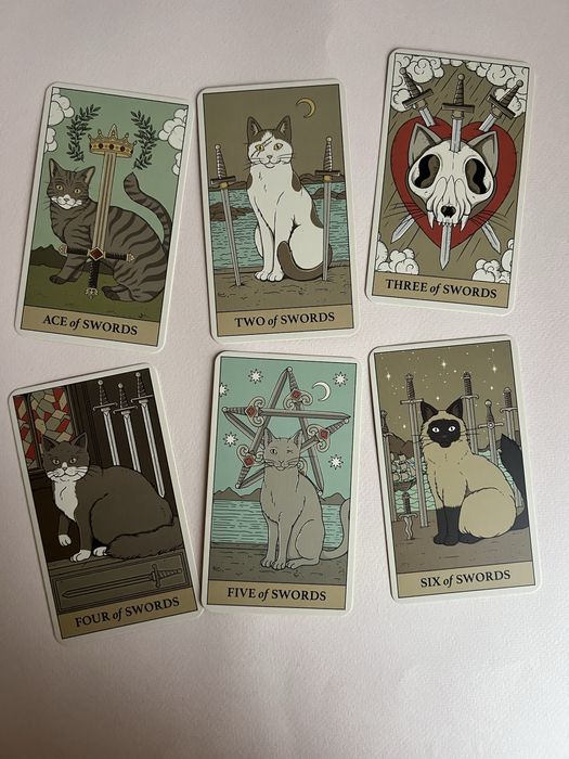 Розпродаж карт таро