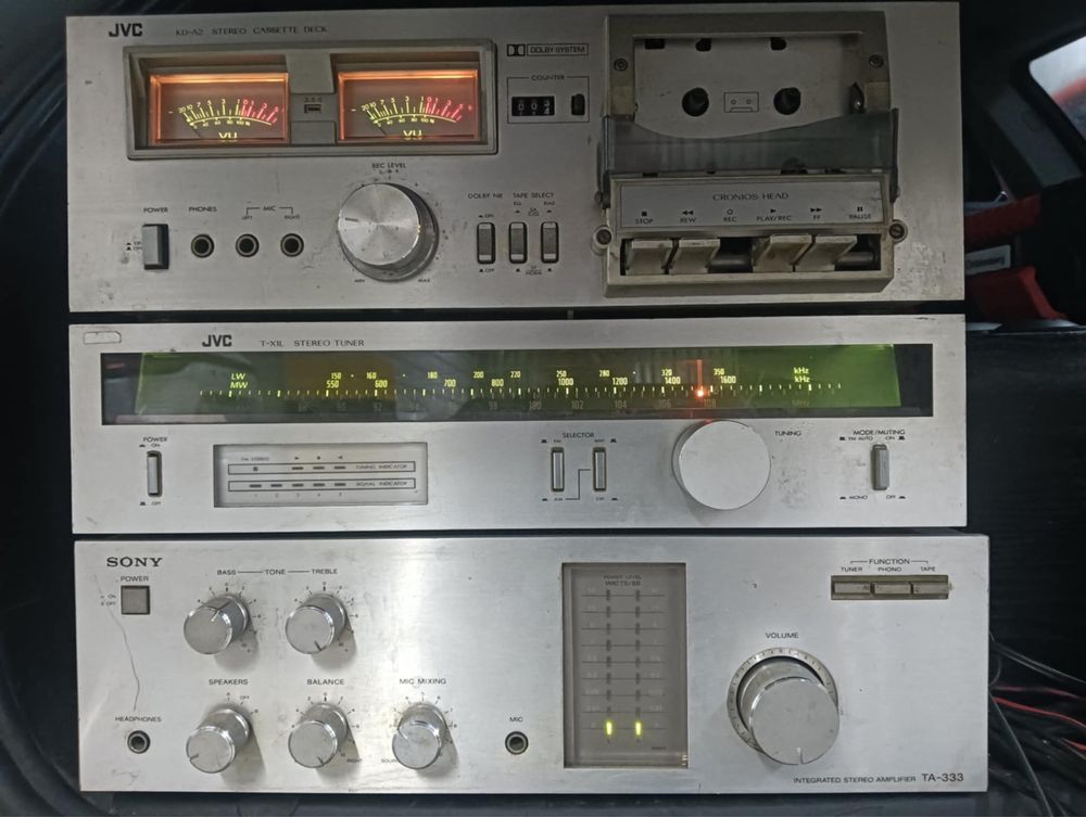 Sony TA-333, JVC T-x1L, JVC KD-A2,tuner, magnetofon, wzmacniacz stereo