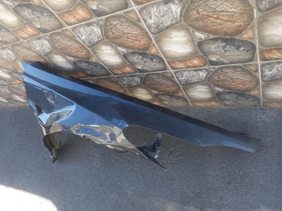 Крило переднє праве Tesla model 3 (дорес)